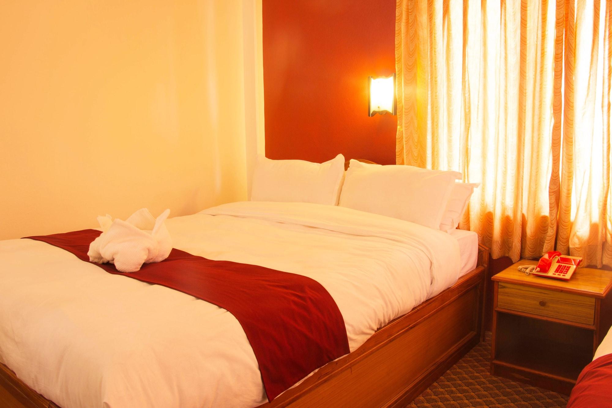 Hotel River Park Покхара Екстер'єр фото