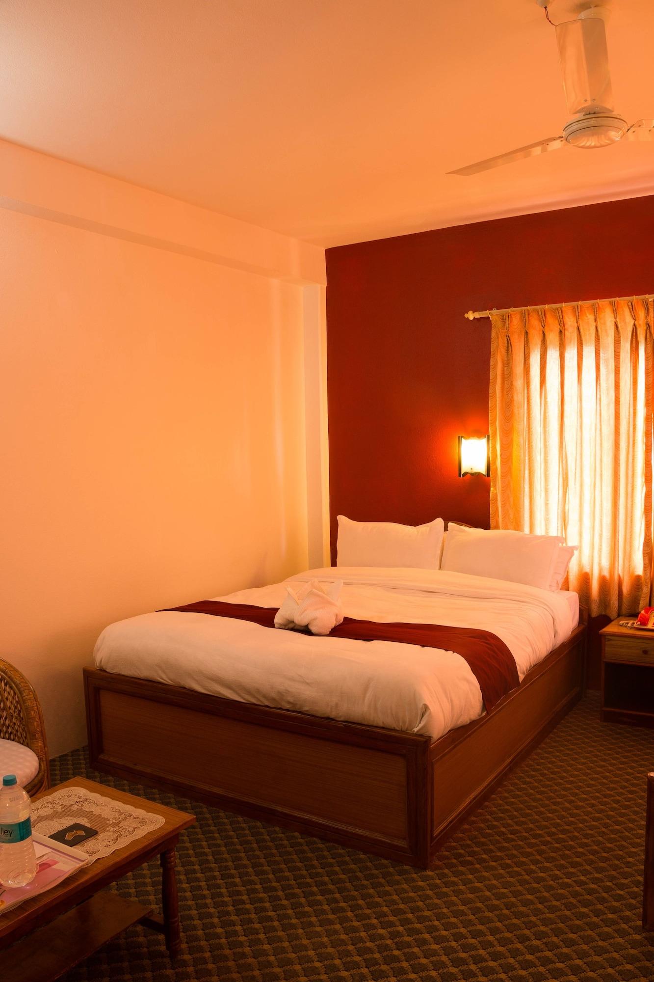 Hotel River Park Покхара Екстер'єр фото