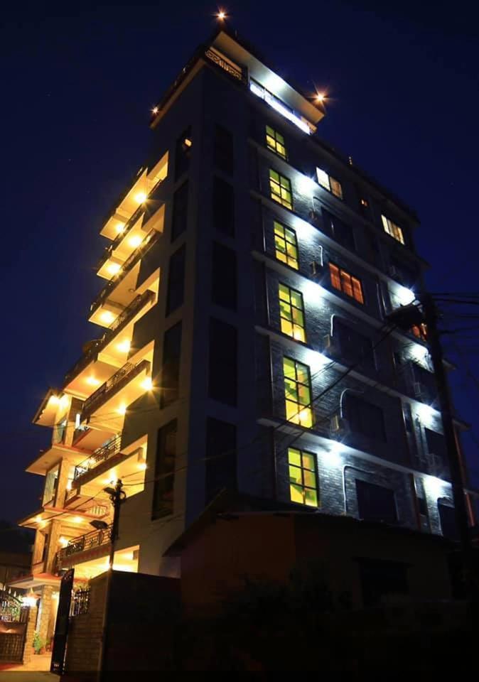 Hotel River Park Покхара Екстер'єр фото